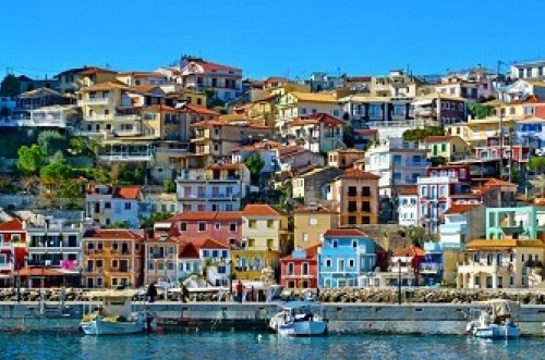 Apartment for sale ςιτη unique view of Parga and the island of Panagia