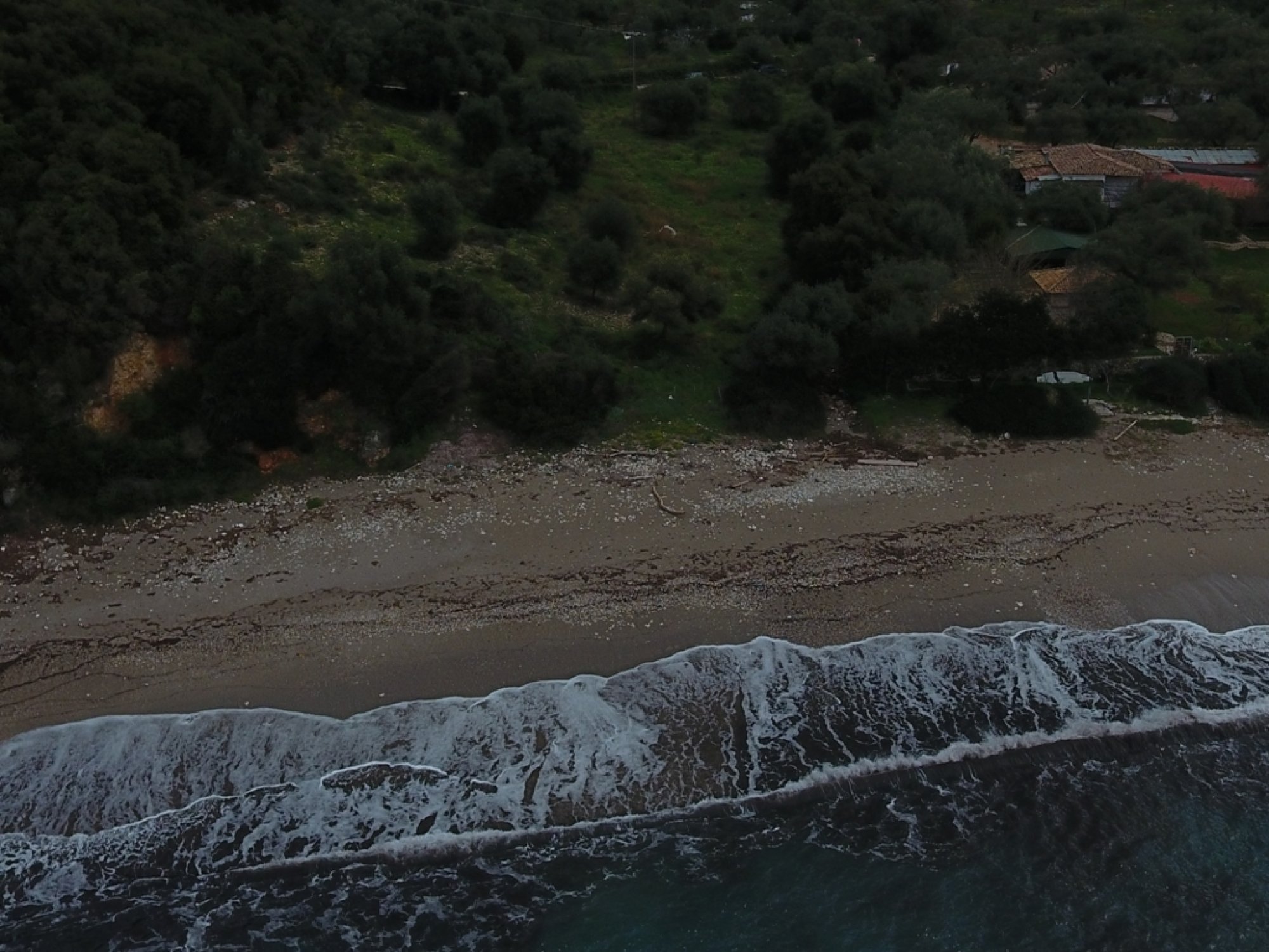 Μοναδικό Ακίνητο μπροστά στην θάλασσα 