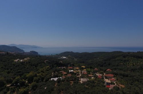 Με θέα στην παραλία Βάλτου οικόπεδο στην Ανθούσα