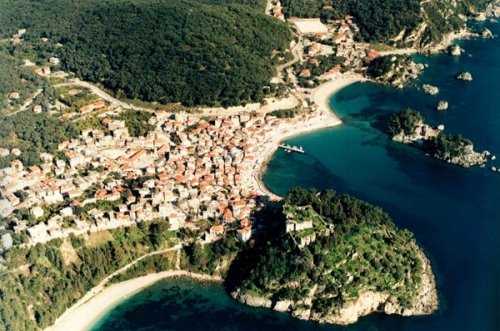 With private access this sea front property for sale in Parga